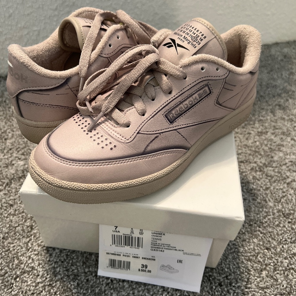 Maison Margiela x Reebok collab